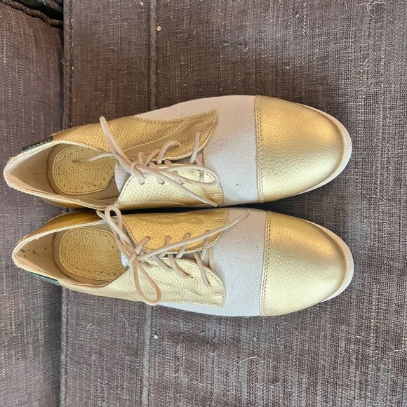 G.H. BASS Vintage Leather and Fabric Saddle Shoe Size 6.5 - Picture 2 of 8